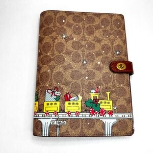 🎄✨Coach Holiday Train Signature Notebook Cover - Limited Edition - Style G2551✨🎄